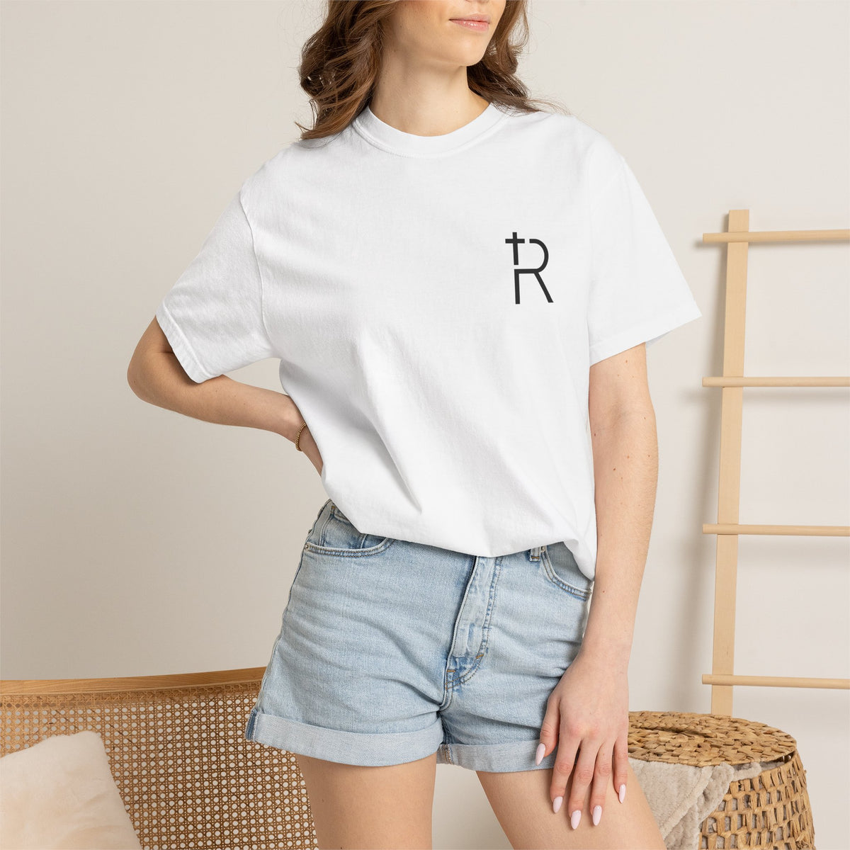 SIMPLE R TEE