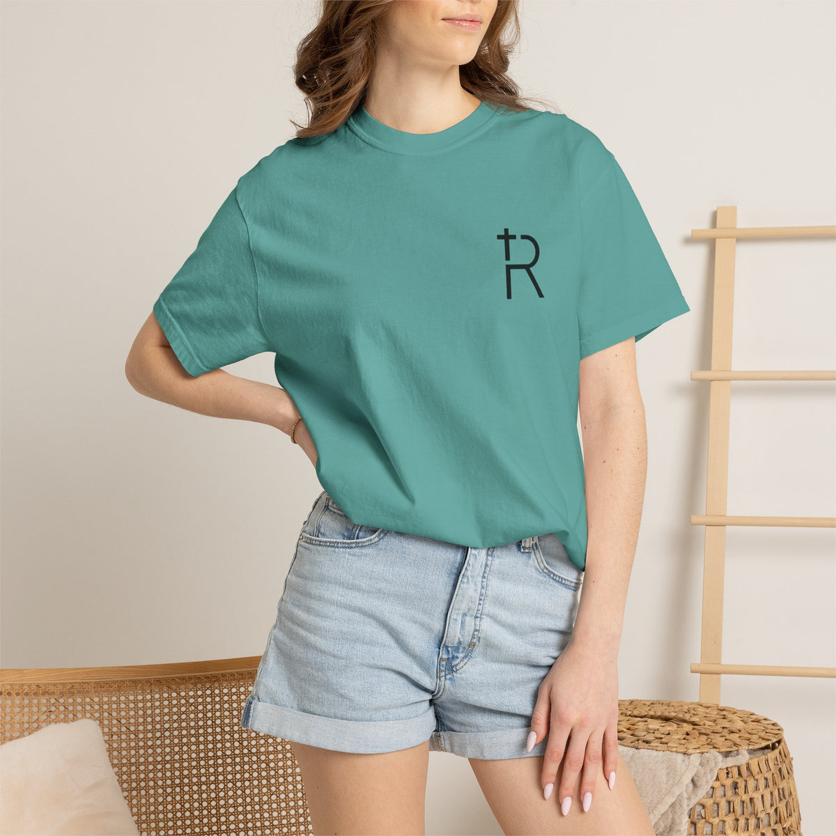 SIMPLE R TEE